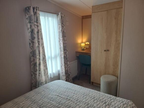 2 bed Park Home for sale Image 4
