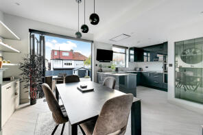 10, Egmont Road, New Malden KT3 4AS