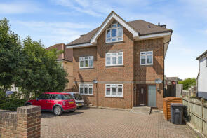 Flat 2, 92, Grove Park Road, Mottingham, London SE9 4QB