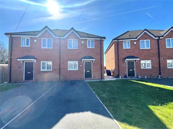 3-bed semi-detached on Chestnut Street, Grimethorpe, Barnsley, South Yorkshire, S72, £160,000