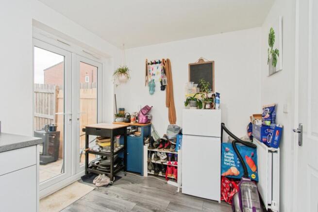 3 bed Town House for sale Image 6