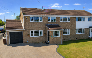 1, Pear Tree Close, Pontefract WF8 4RL