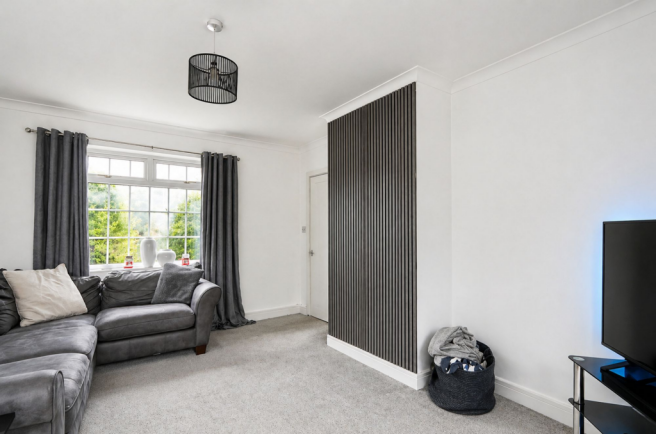 3 bed Semi-Detached for sale Image 4