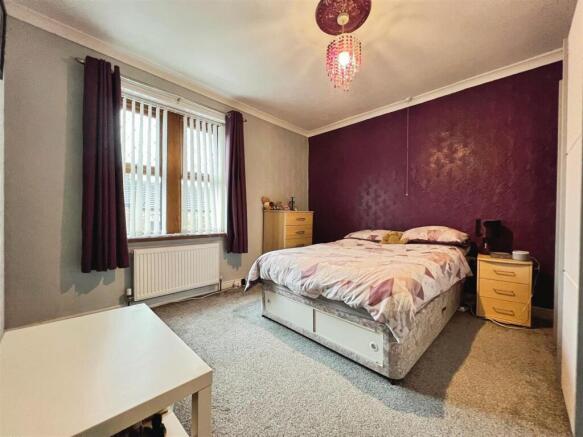 2 bed Terraced for sale Image 8