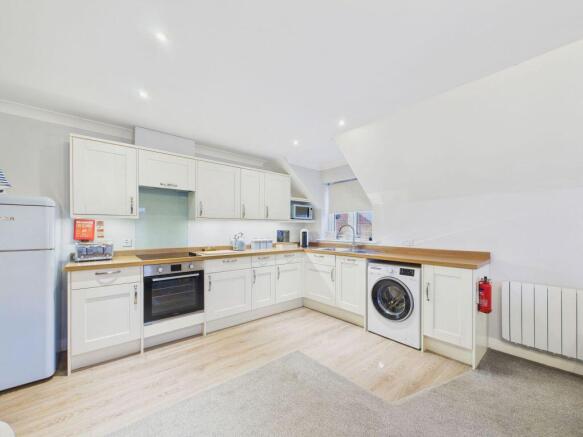2 bed Apartment for sale Image 5