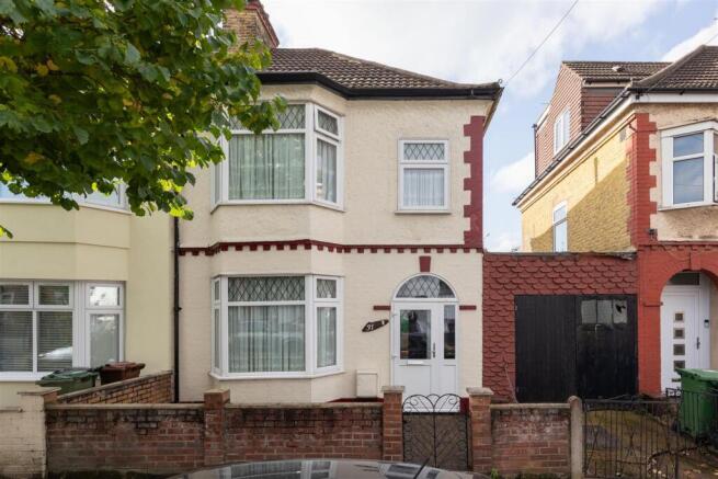 Avondale Road, E17