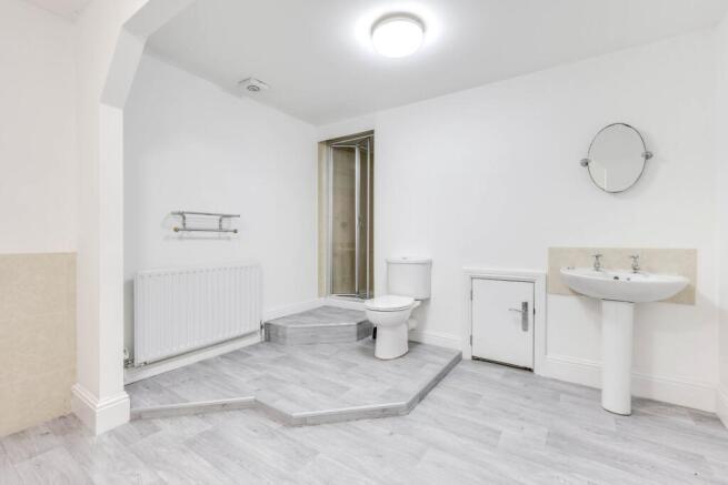 2 bed Flat for sale Image 12