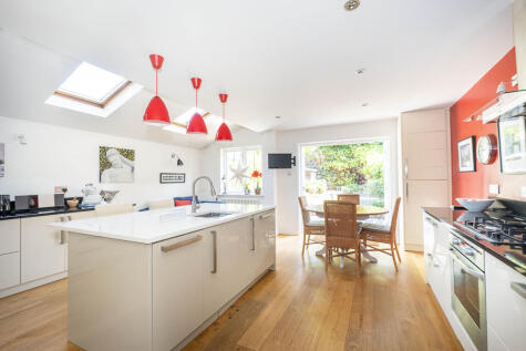 Bassingham Road, London, SW18