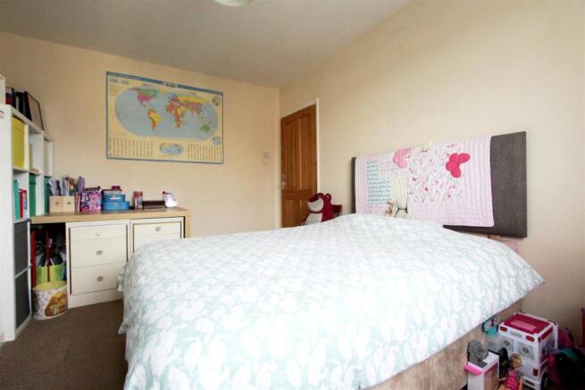 Bedroom 2.JPG