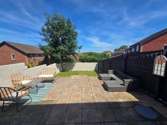 Oak Tree Court, Brackla, CF31 photo 4