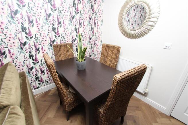 4 bed Town House for sale Image 10