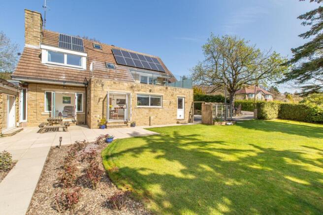 7 bed Detached for sale Image 5