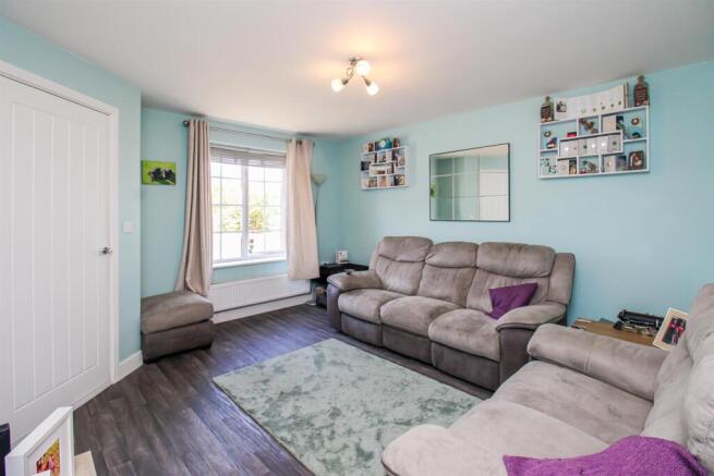 3 bed Semi-Detached for sale Image 5