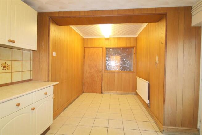 Another angle of kitchen/dining room
