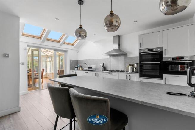 45 Arnold Ave (25 of 33).jpg