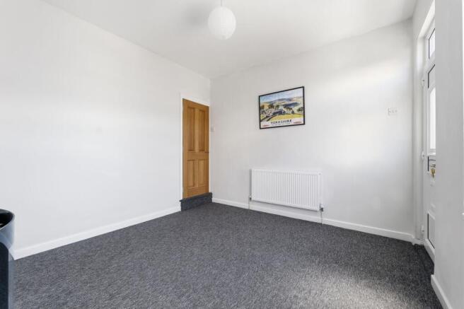 3 bed Terraced to rent Image 6