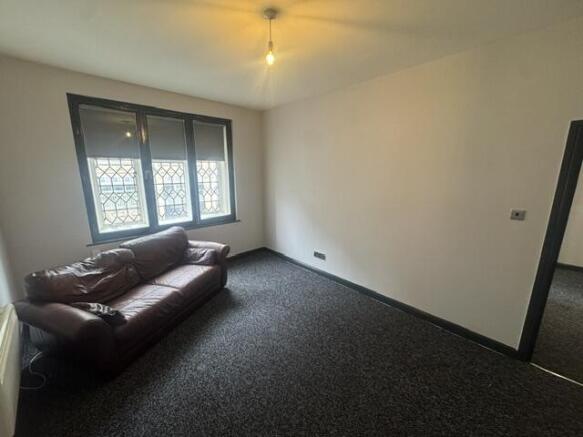 1 bed Apartment to rent Image 9