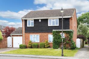 80, Farmers Way, Seer Green HP9 2YY