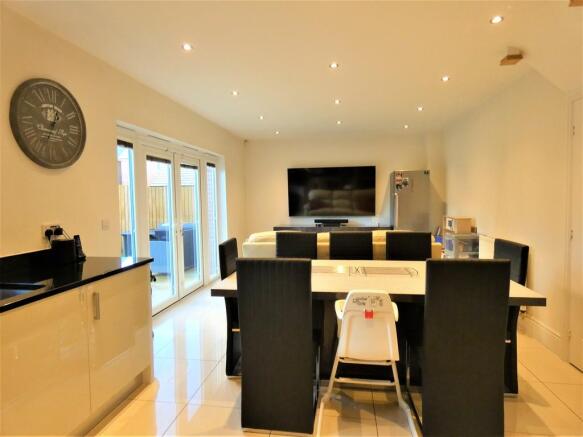 Kitchen / Dining ...