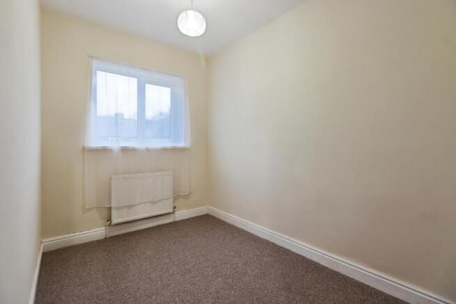3 bed Terraced for sale Image 10