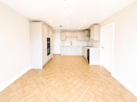 2 bed Bungalow for sale Image 5