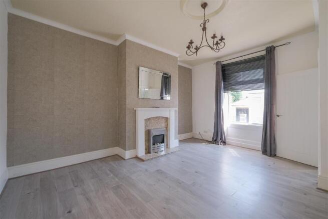 2 bed Terraced for sale Image 4