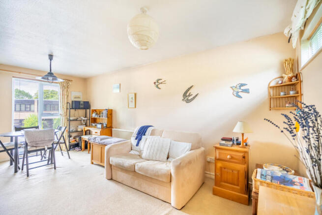 Living Room/Studio