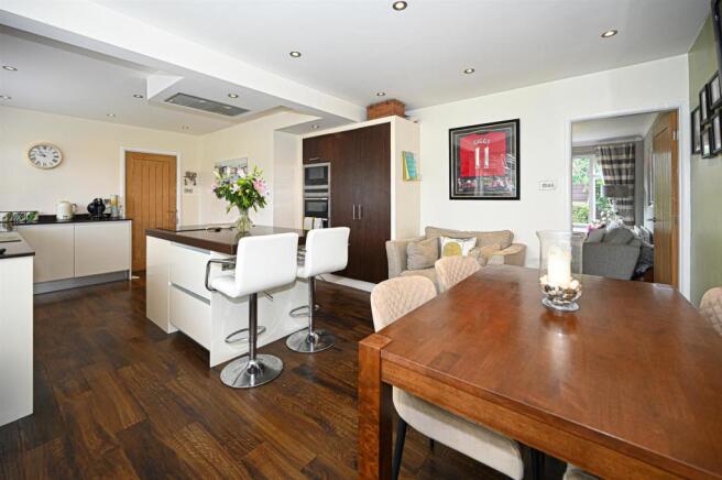 Dining kitchen