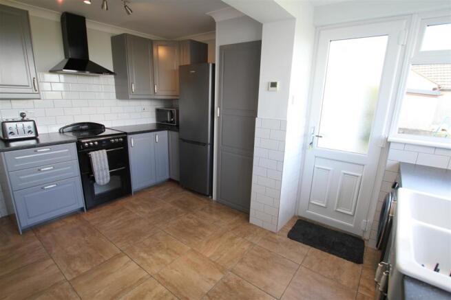 Another view of Kitchen.jpg