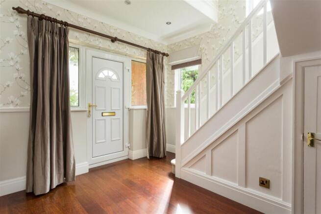 6 bed House for sale Image 8