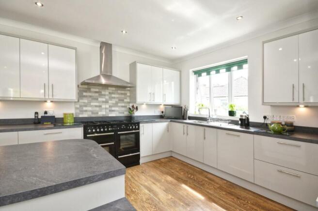 Open Plan Kitchen/Living Area