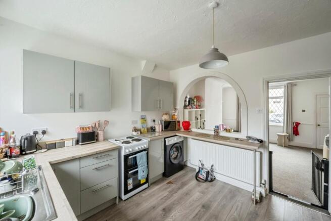 2 bed House for sale Image 6