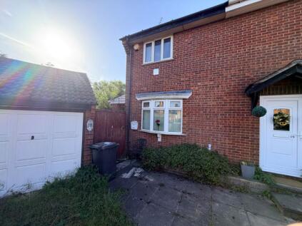 18 Churchfield Court, Peterborough, Cambridgeshire, PE4 6GB