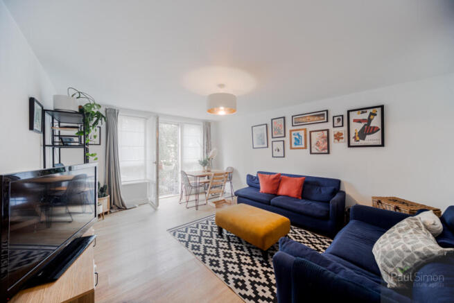 2 Bedroom First Floor Flat To Rent
