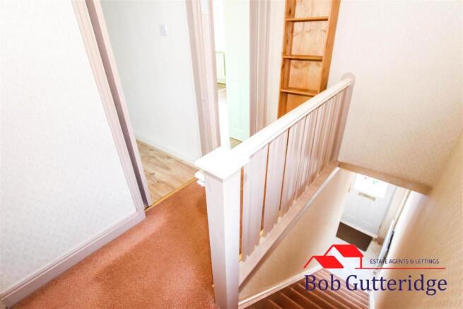 FIRST FLOOR LANDING