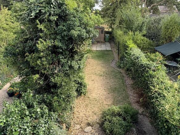 3 bed Terraced for sale Image 9