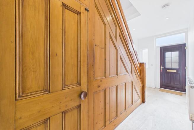 4 bed Semi-Detached for sale Image 12