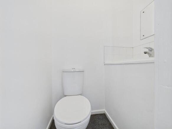 3 bed Semi-Detached for sale Image 10