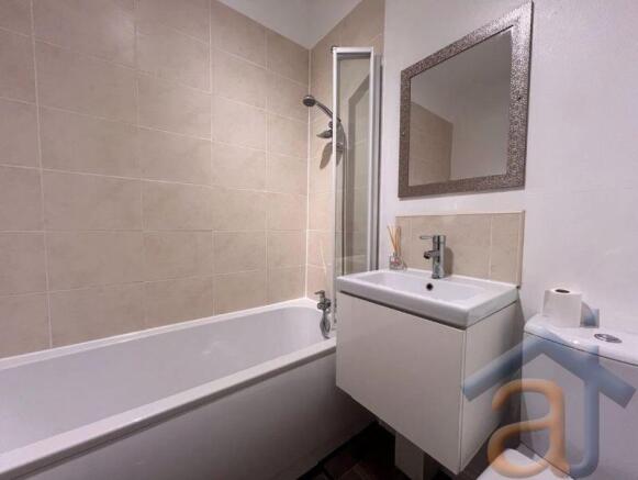 Bathroom - photo 3