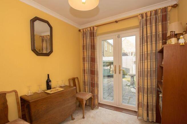 dining/bed3