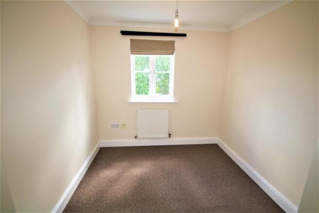 Bedroom 2b.JPG