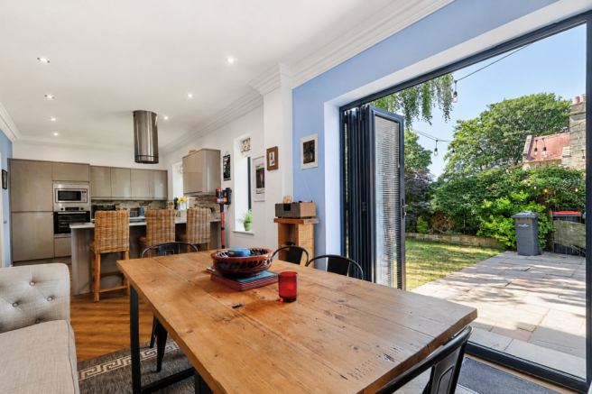 4 bed Detached for sale Image 6