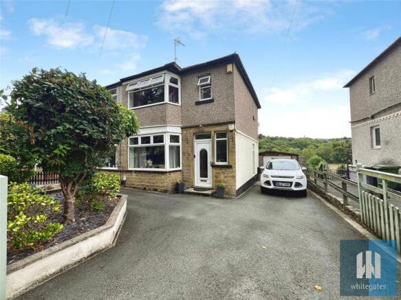 3 bed Semi-Detached for sale in huddersfield