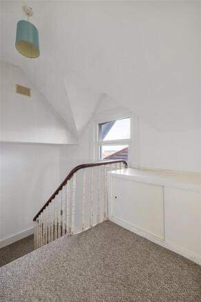 Chelmsford Road, E18