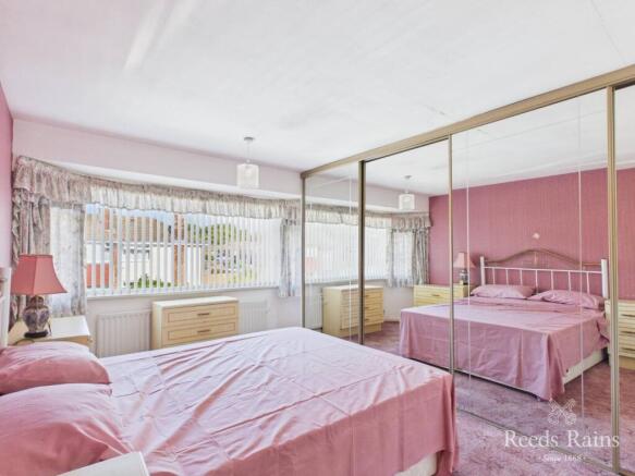 3 bed Semi-Detached for sale Image 8