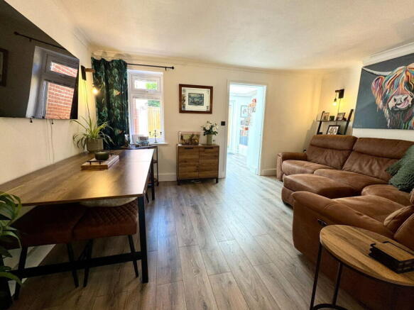 2 bed Semi-Detached for sale Image 5