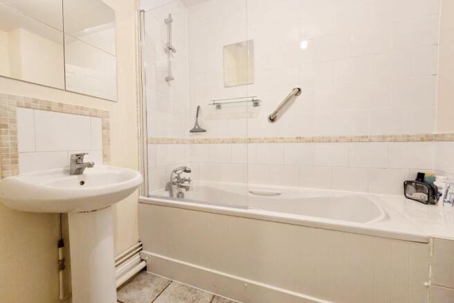 Brook Court, Bathroo
