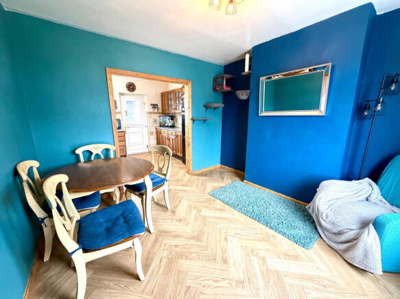 3 bed Semi-Detached for sale Image 6