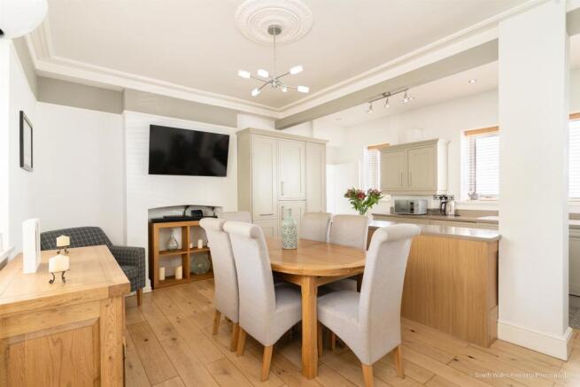14 Corbett Crescent, Caerphilly-SWPP-WEB-22.jpg