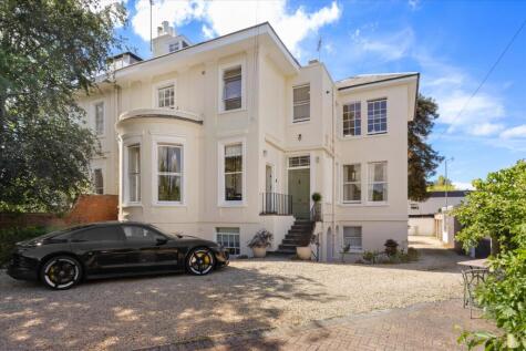 Shurdington Road, Cheltenham, Gloucestershire GL53